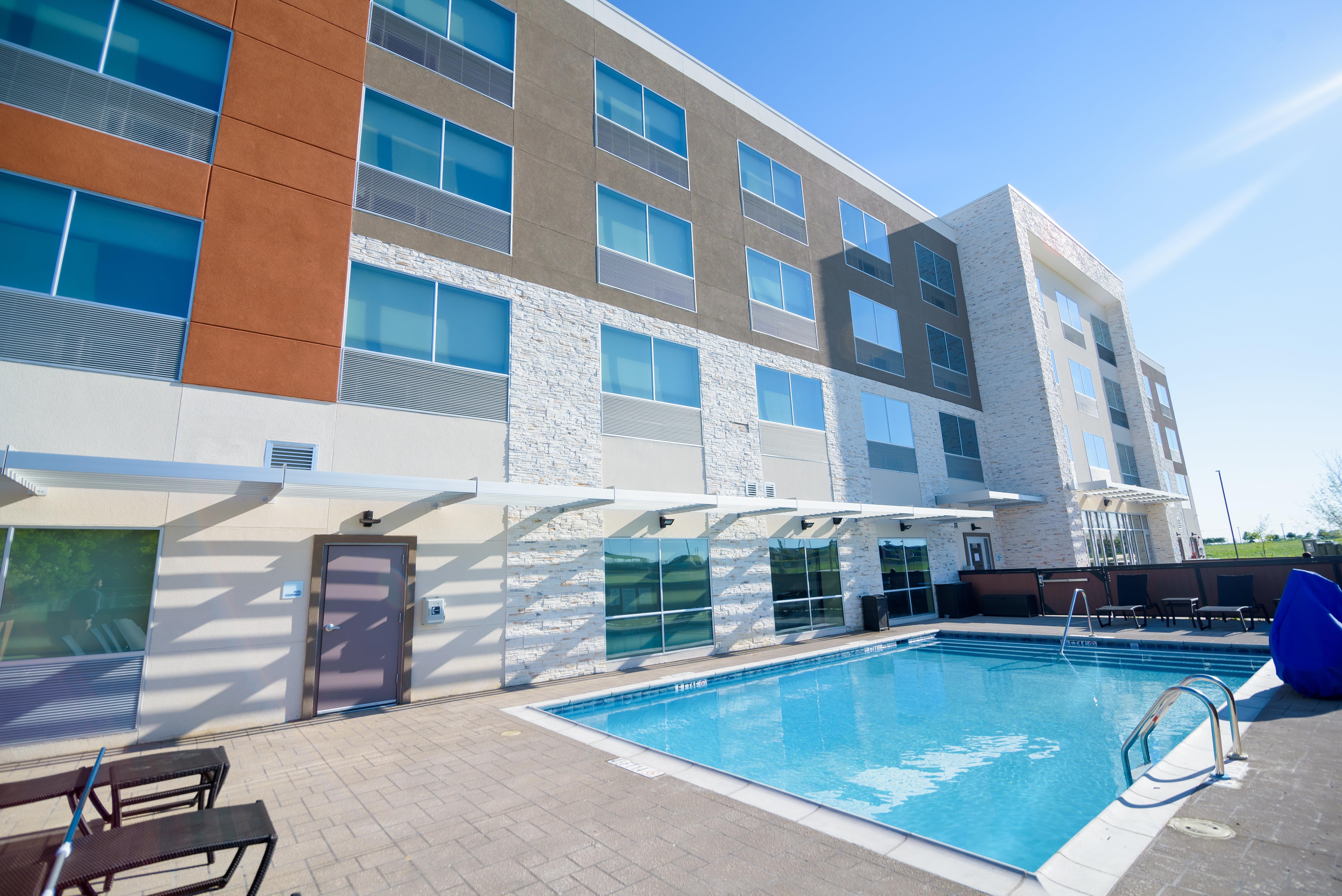 Holiday Inn Express & Suites Mckinney - Frisco East By Ihg Экстерьер фото