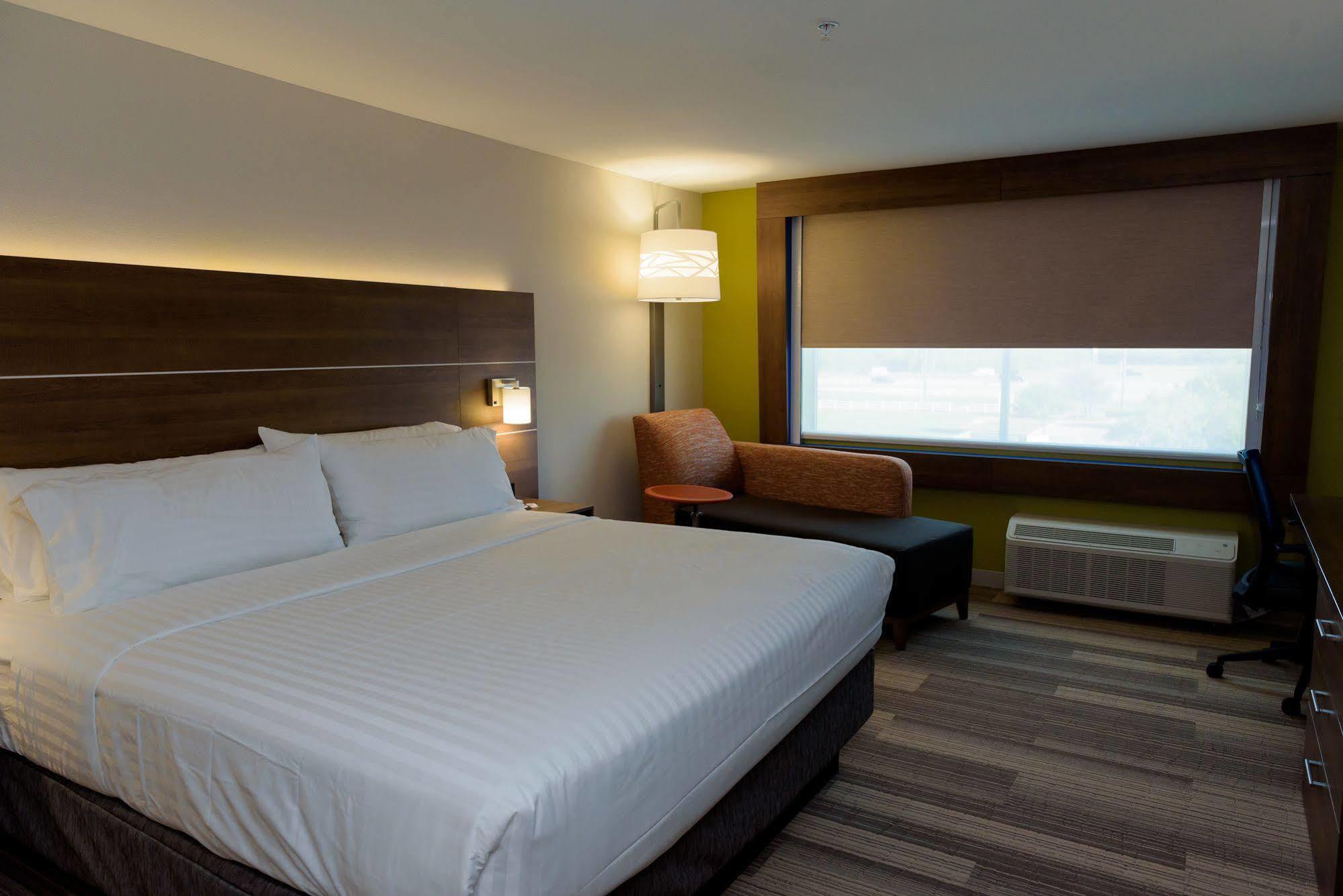 Holiday Inn Express & Suites Mckinney - Frisco East By Ihg Экстерьер фото